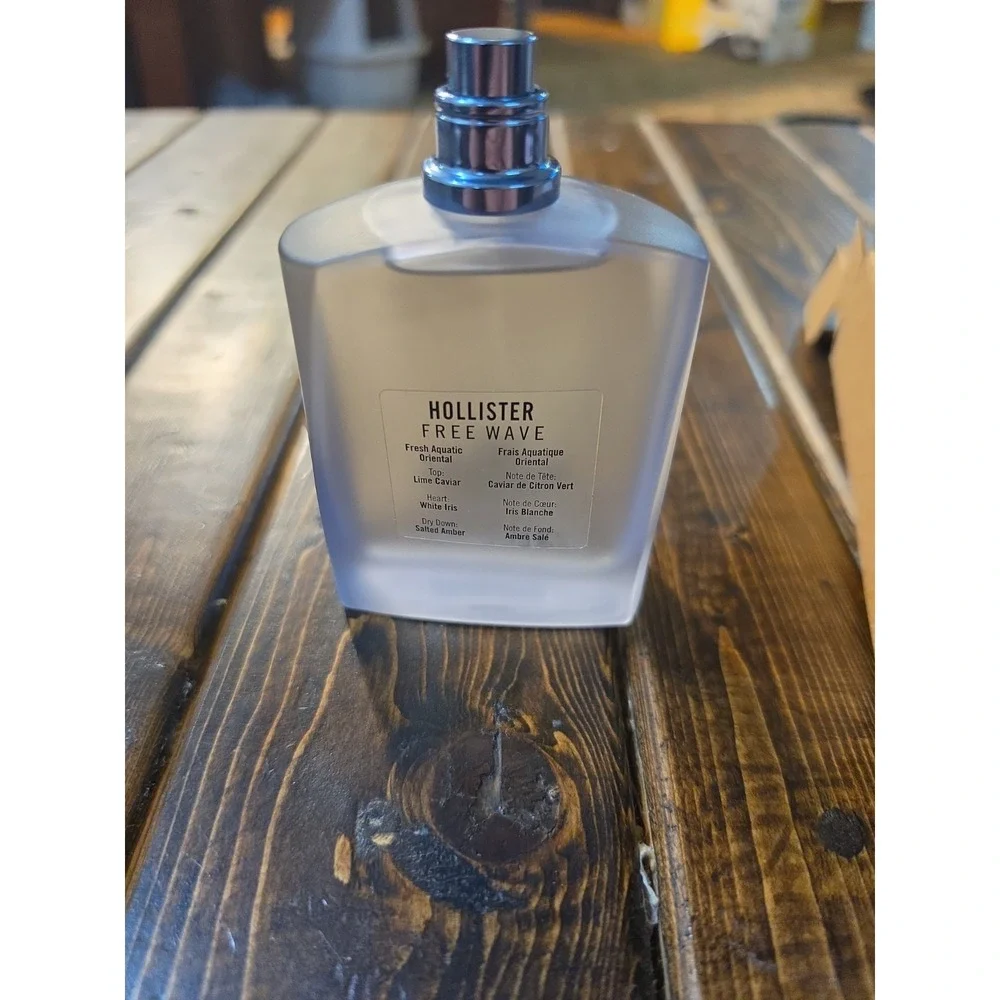 Hollister Men's Hollister Free Wave EDT Spray 3.4 oz (Tester) Fragrances